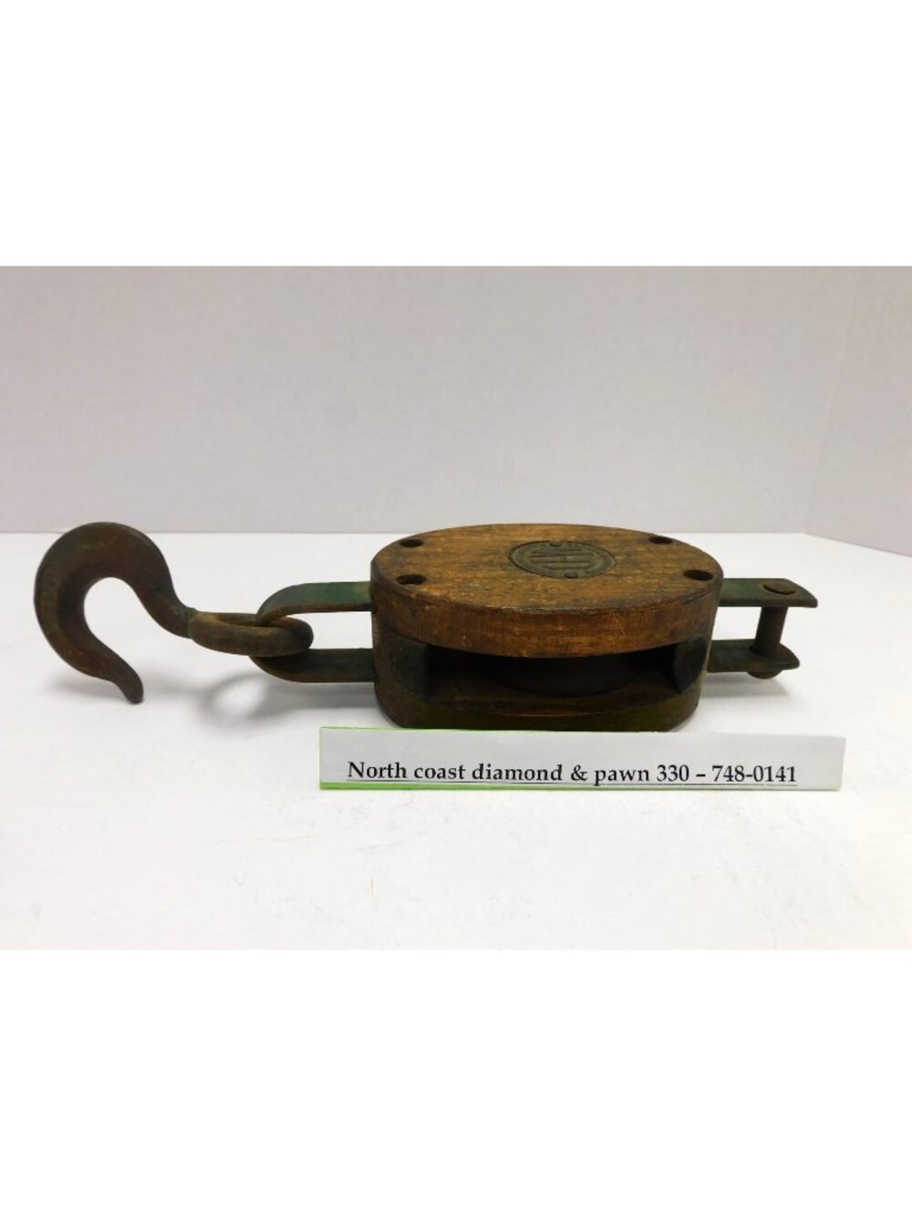Vintage Upton Wilton Antique UW Block & Tackle Wooden Pulley DW82